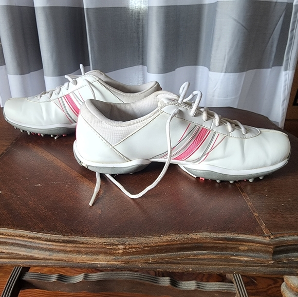Nike Women's Golf Cleats 8.5 - Picture 2 of 6